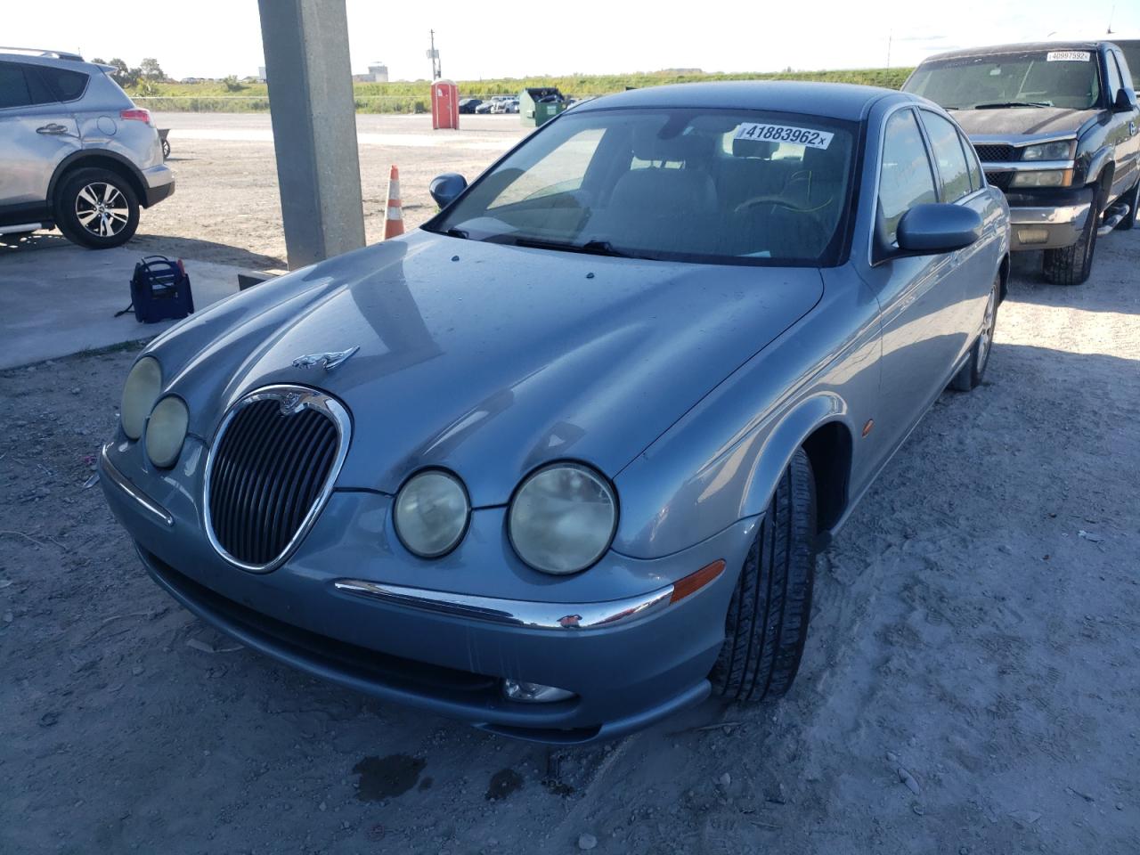Photo 2 from auction – 2004 JAGUAR S-TYPE with VIN SAJEA01T34FN09080