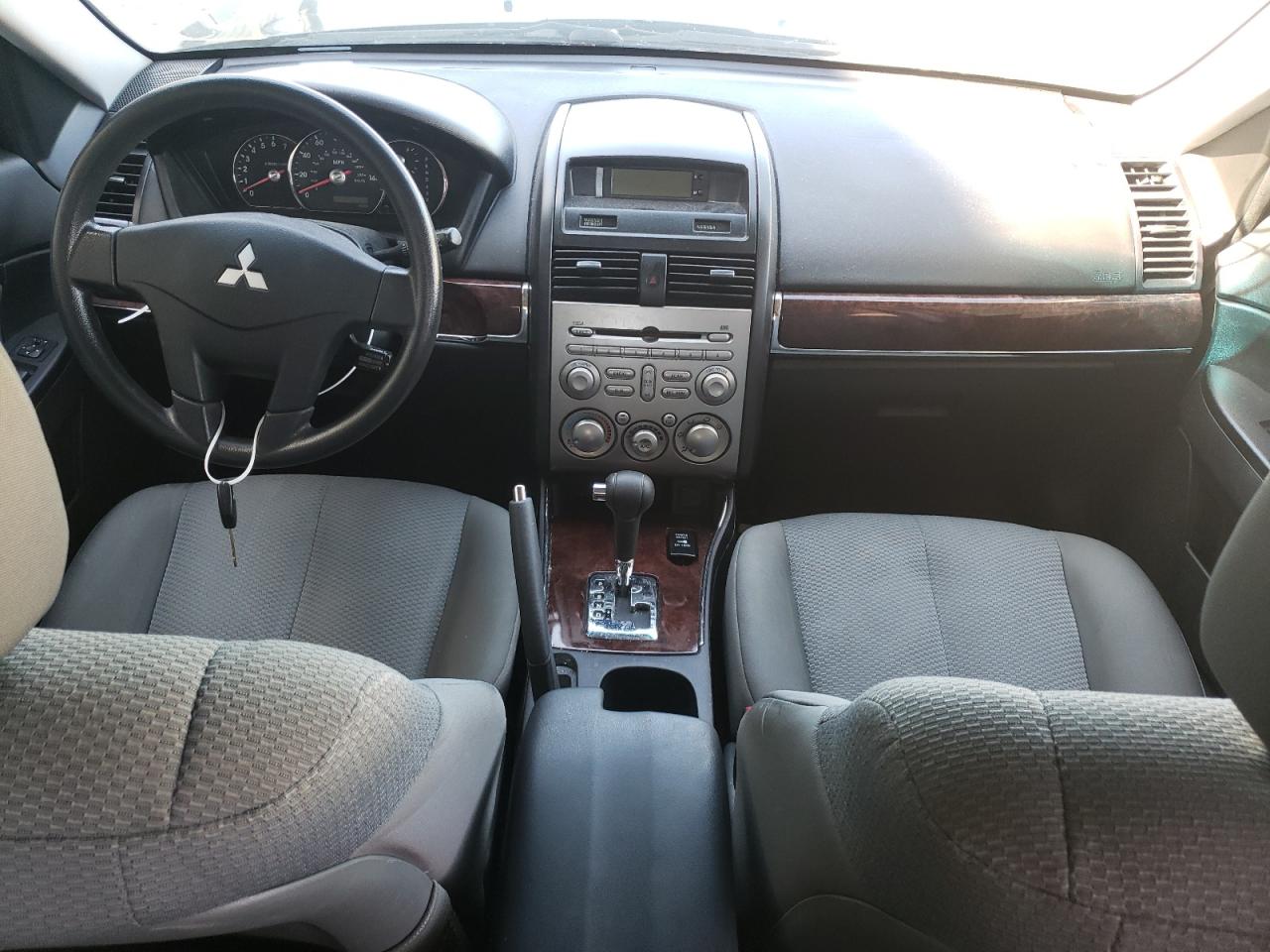 Photo 9 from auction – 2010 MITSUBISHI GALANT ES with VIN 4A32B3FFXAE019110