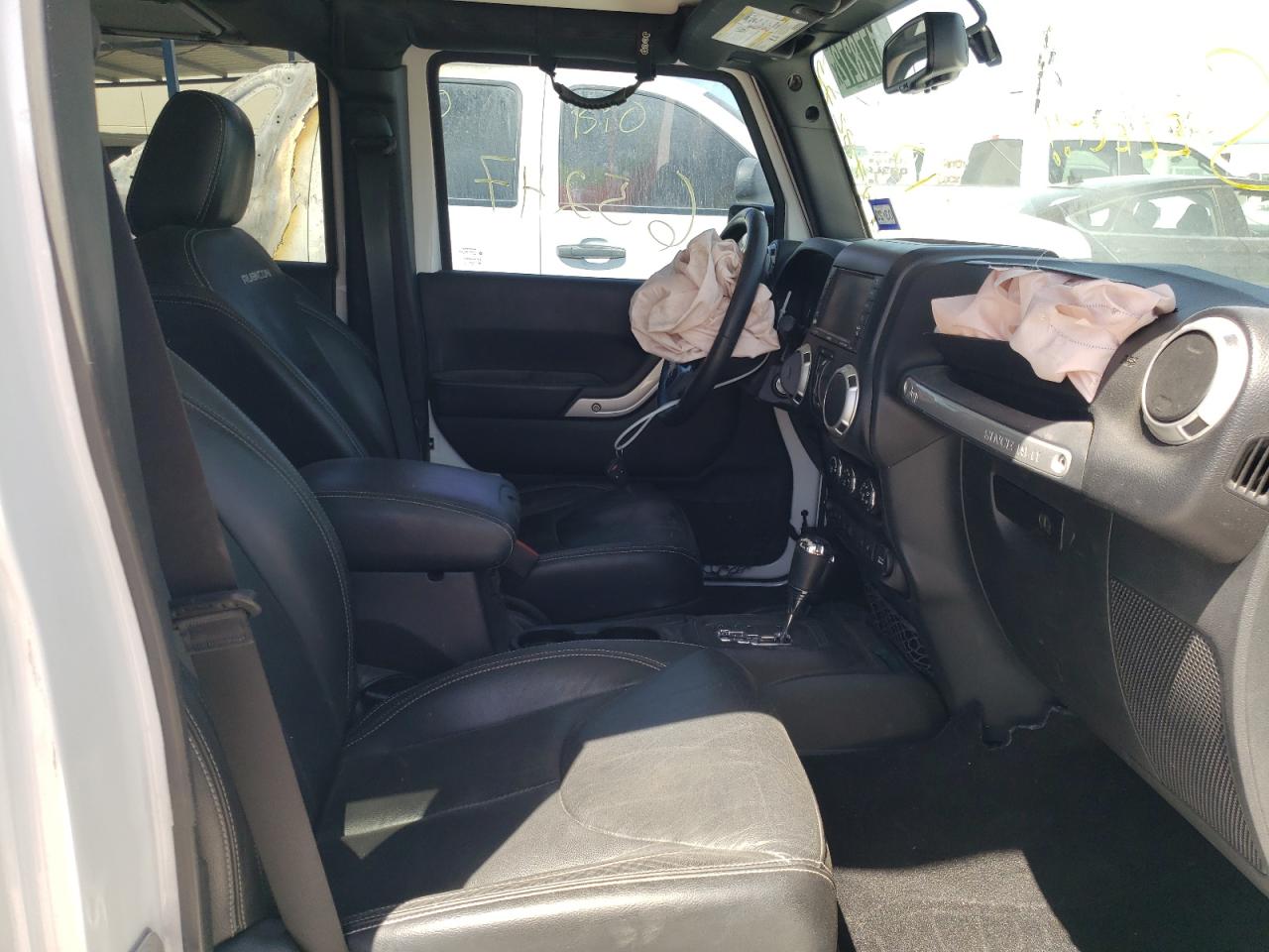 Photo 5 from auction – 2016 JEEP WRANGLER U with VIN 1C4BJWFG3GL150027