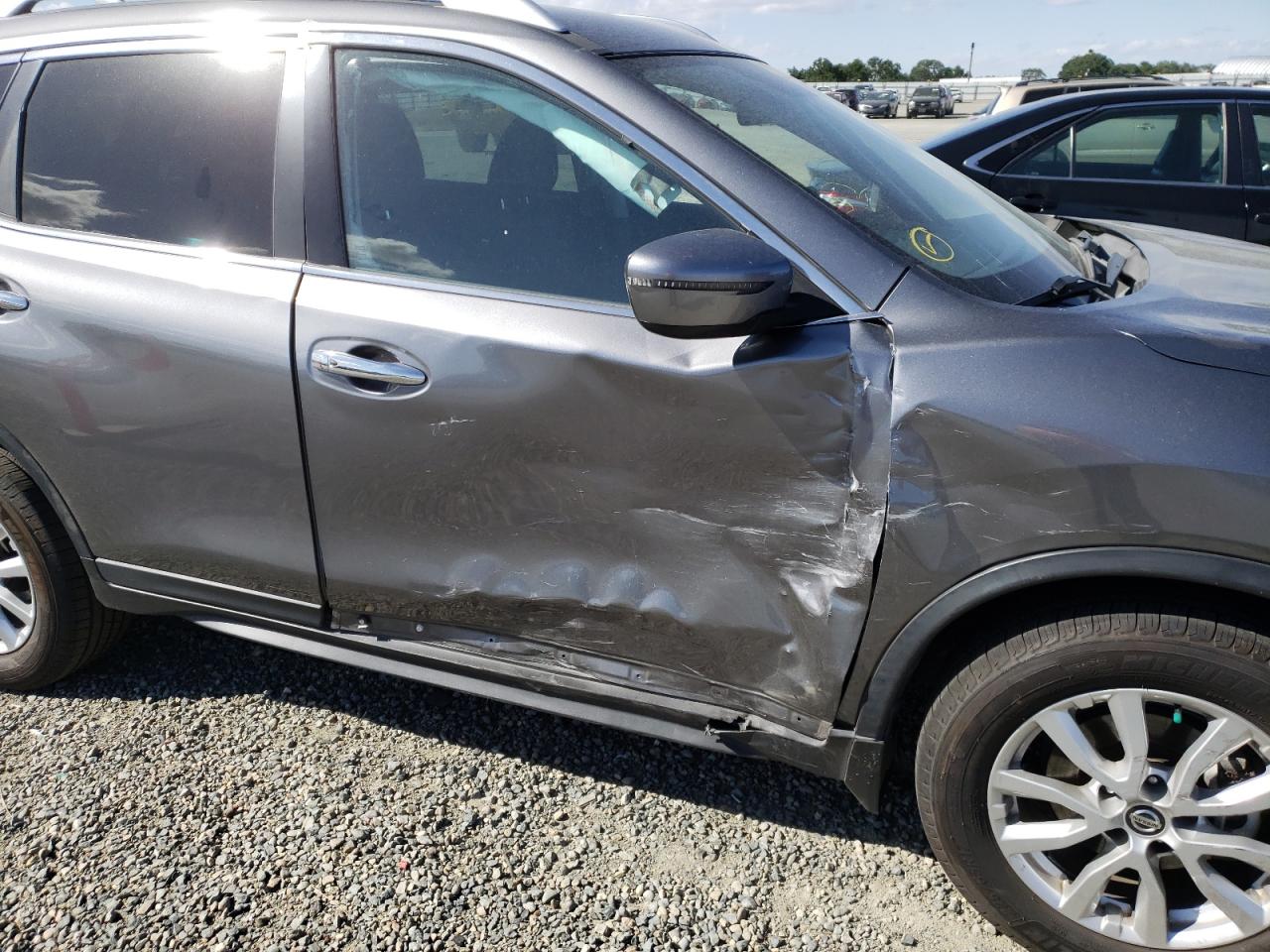 Photo 9 from auction – 2018 NISSAN ROGUE S with VIN KNMAT2MT6JP608710