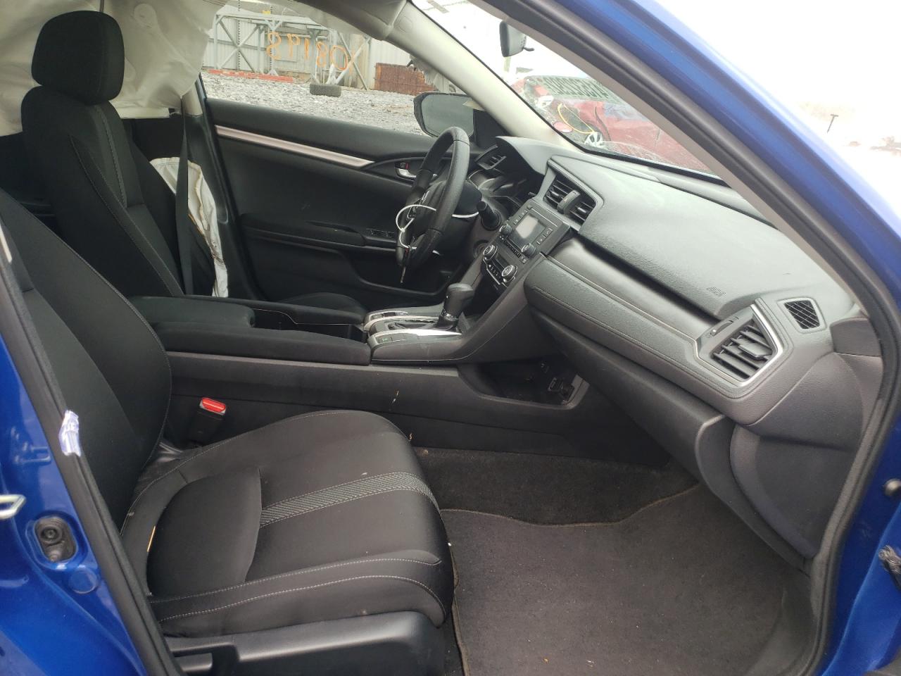 Photo 5 from auction – 2016 HONDA CIVIC LX with VIN 19XFC2F51GE062993