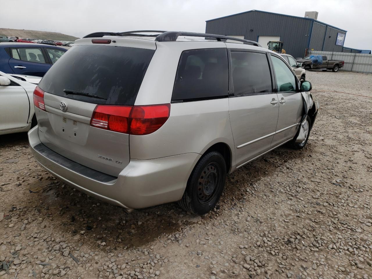 Photo 4 from auction – 2005 TOYOTA SIENNA CE with VIN 5TDZA23C95S333968