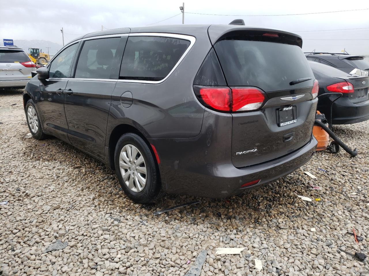 صورة رقم 3 من المزاد - 2018 CHRYSLER PACIFICA L مع VIN 2C4RC1AG9JR260582