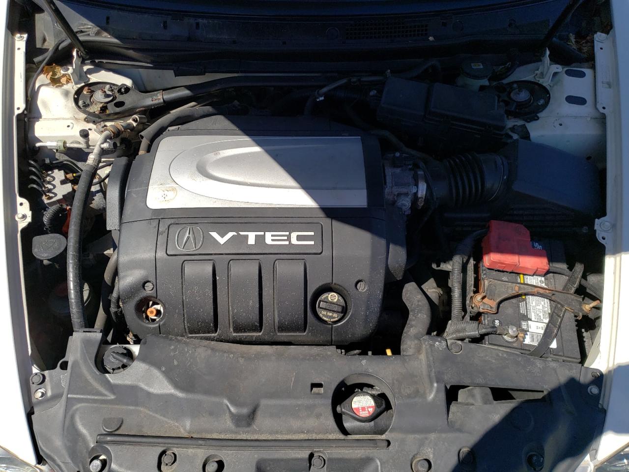 Photo 7 from auction – 2006 ACURA RL with VIN JH4KB16526C010126