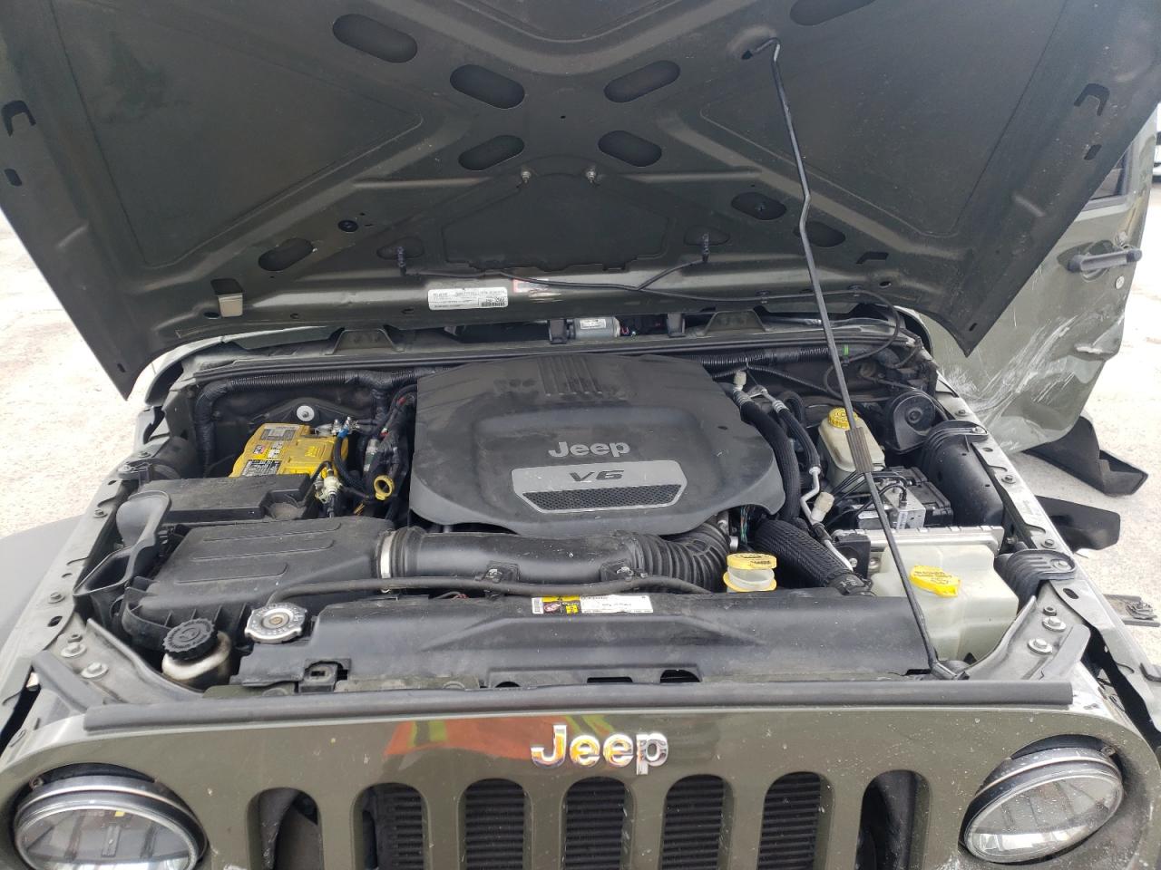 Photo 7 from auction – 2015 JEEP WRANGLER U with VIN 1C4BJWDG1FL717384