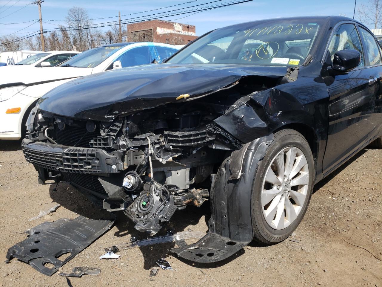 Photo 9 from auction – 2015 HONDA ACCORD EXL with VIN 1HGCR2F81FA062152
