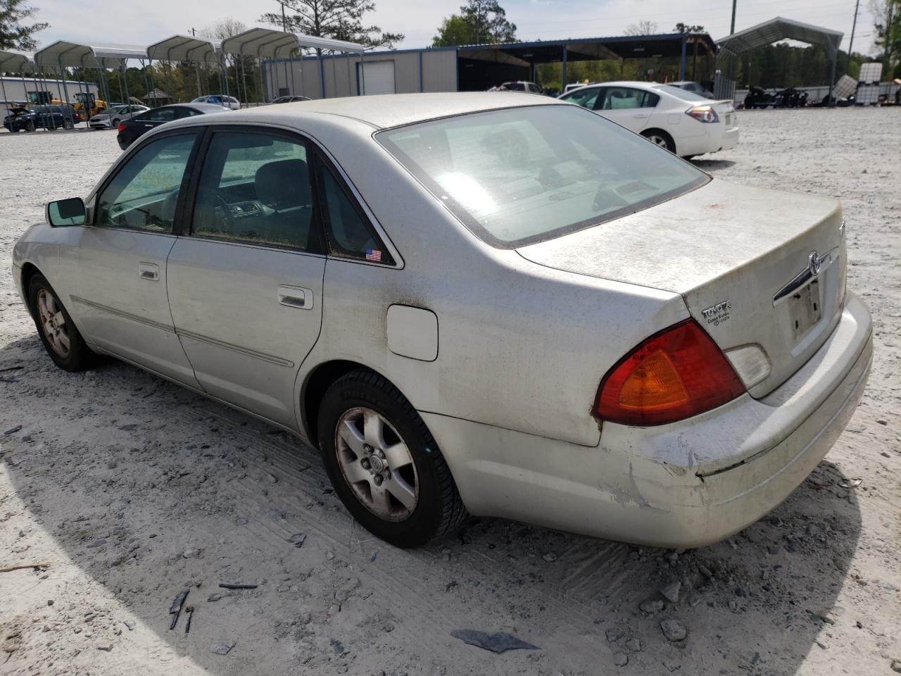 Photo 3 from auction – 2000 TOYOTA AVALON XL with VIN 4T1BF28BXYU077449