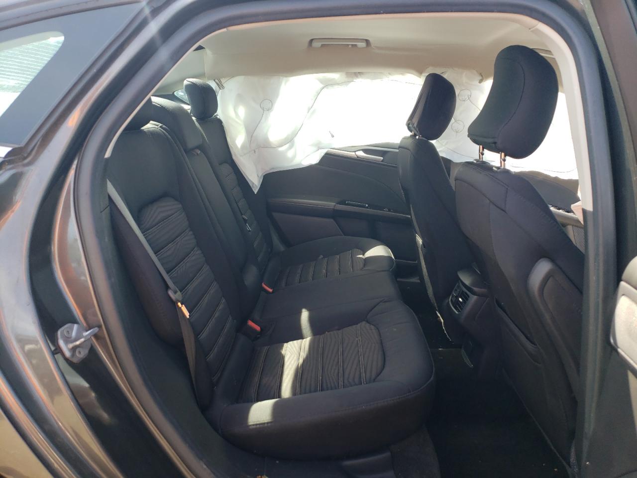 Photo 6 from auction – 2016 FORD FUSION SE with VIN 1FA6P0H76G5111646