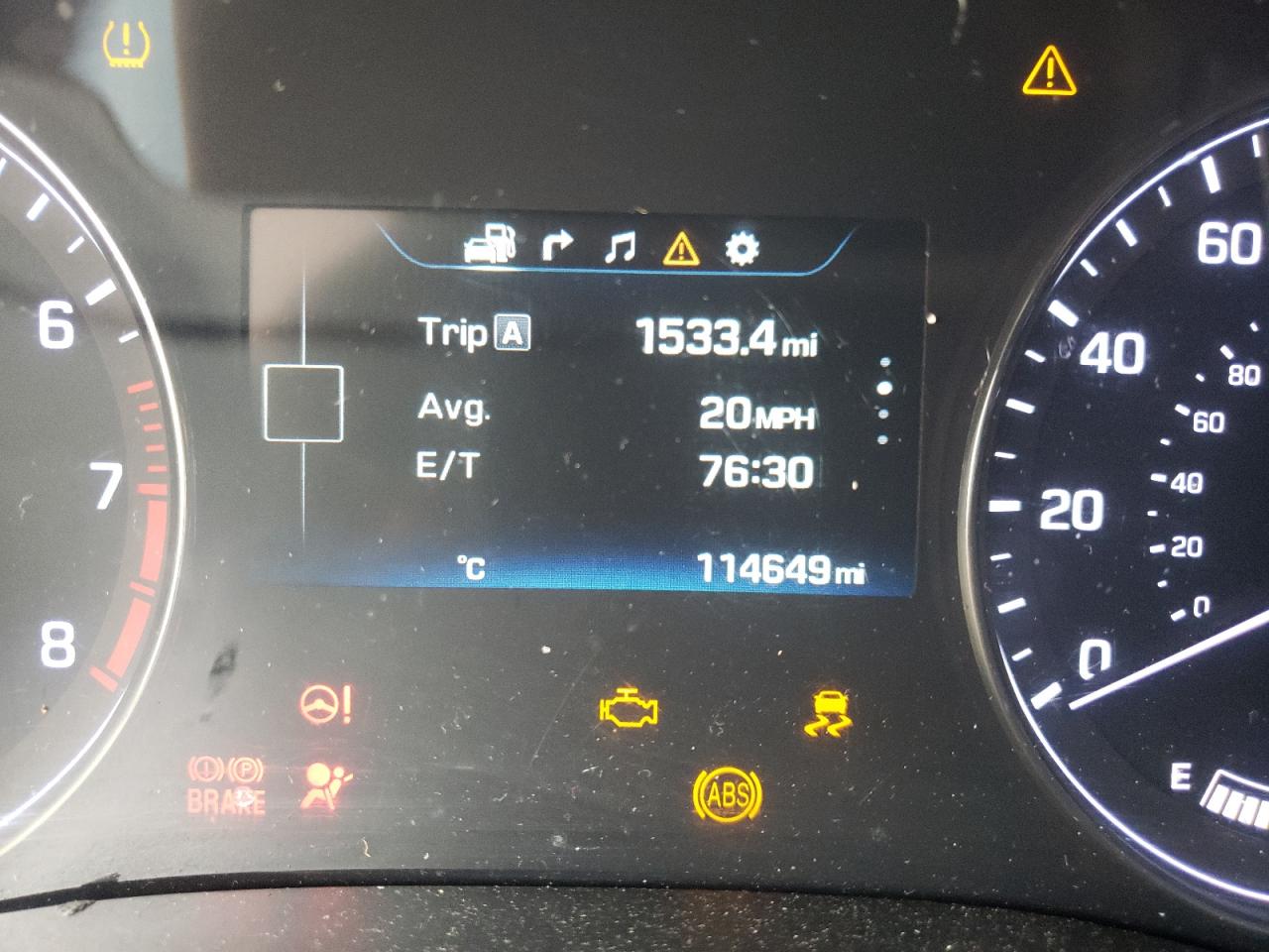 Photo 8 from auction – 2016 HYUNDAI GENESIS 3. with VIN KMHGN4JE2GU118258