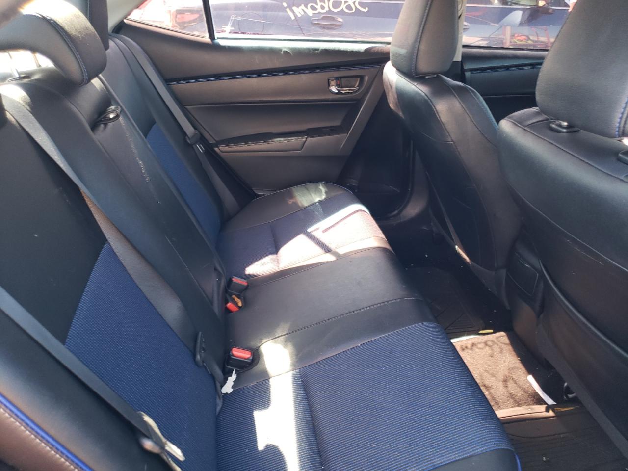 Photo 6 from auction – 2017 TOYOTA COROLLA L with VIN 2T1BURHE5HC839693