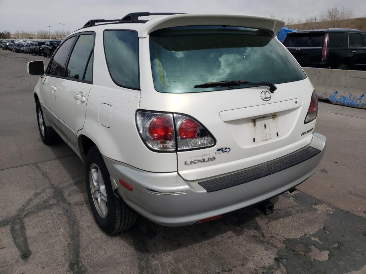 Photo 3 from auction – 2002 LEXUS RX 300 with VIN JTJHF10U120243813