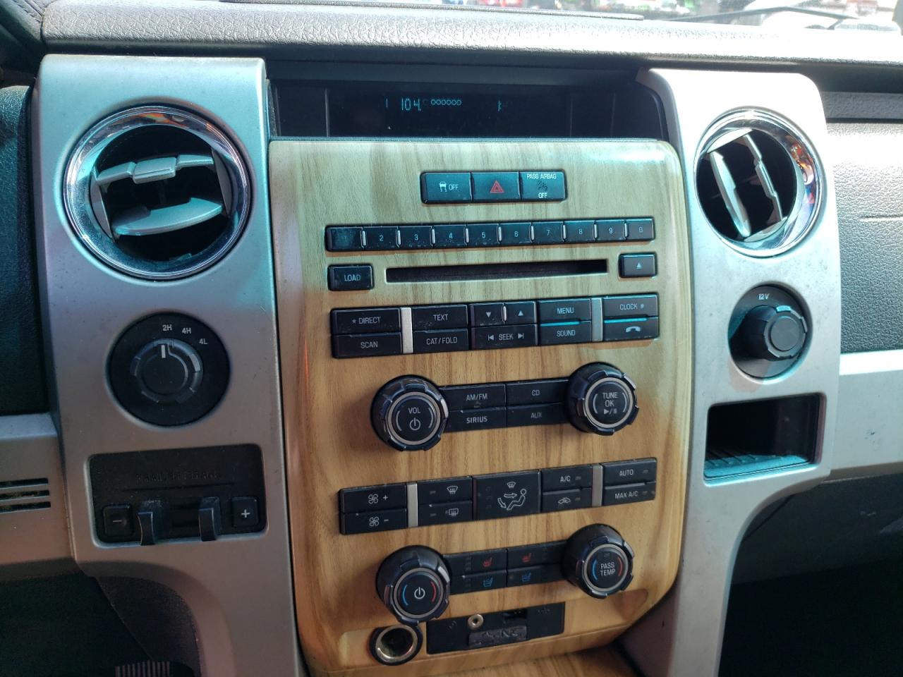 Photo 9 from auction – 2011 FORD F150 SUPER with VIN 1FTFW1E6XBFA09302