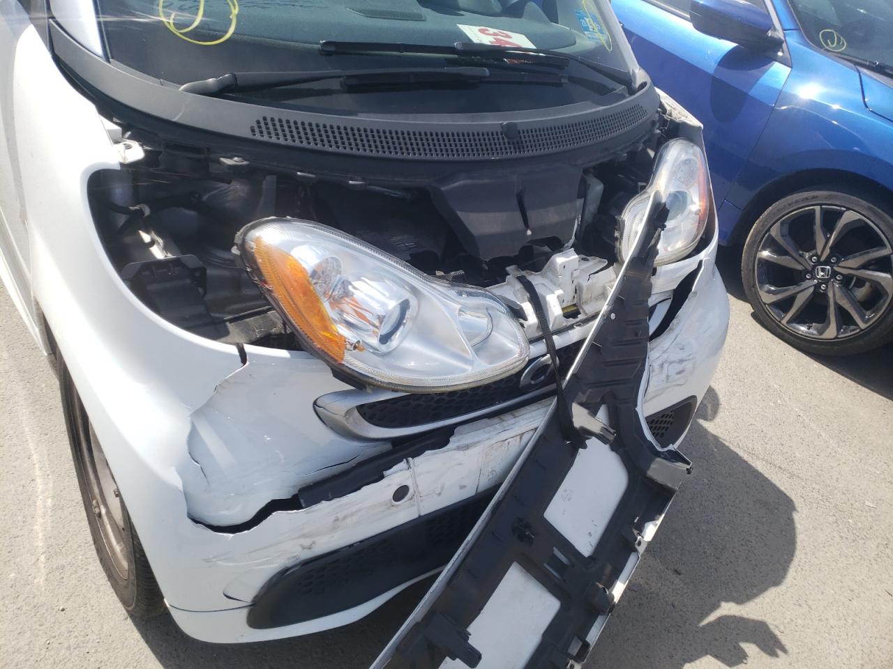 Photo 9 from auction – 2015 SMART FORTWO PUR with VIN WMEEJ3BA2FK808116
