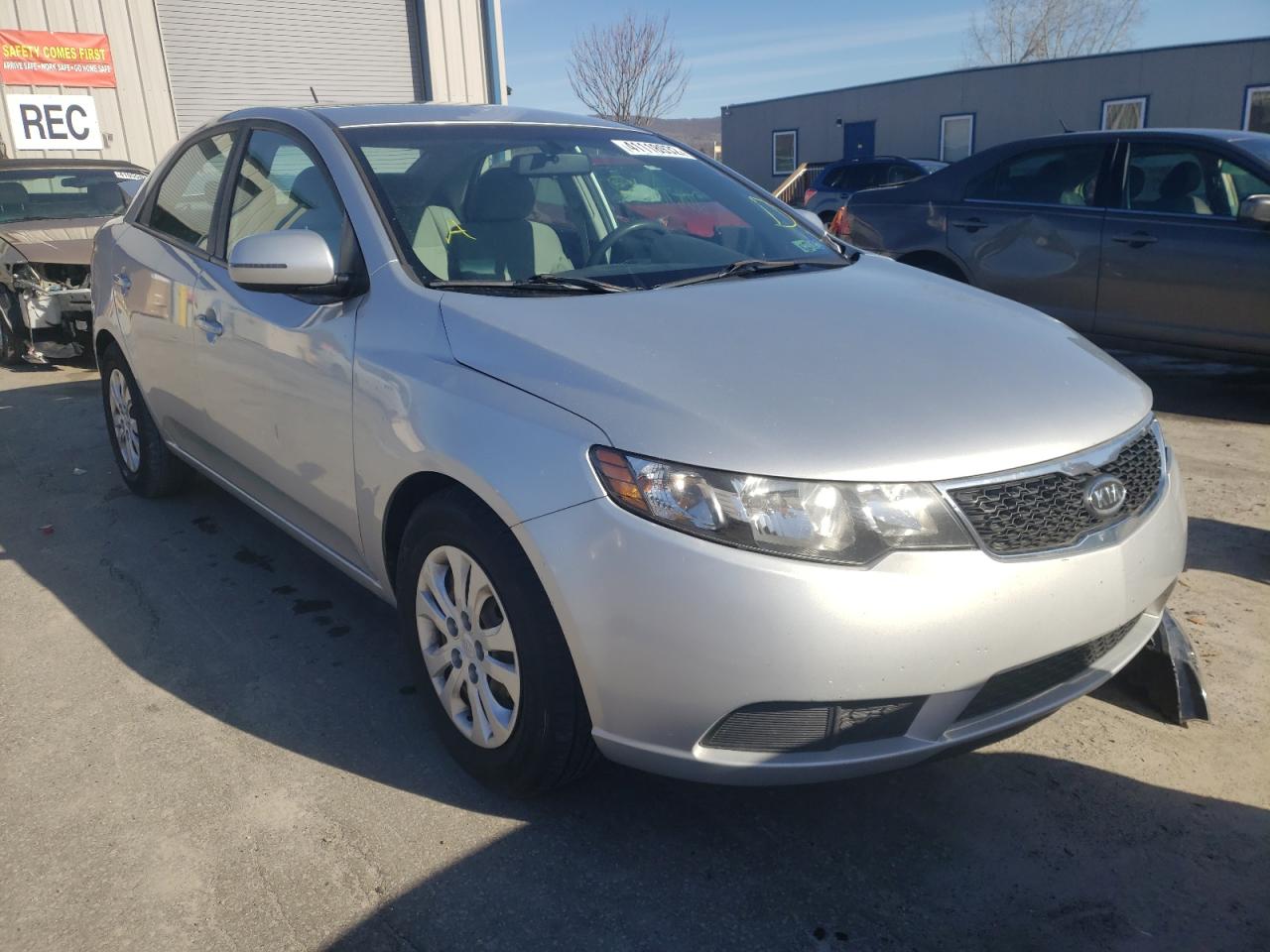 KIA FORTE EX 2012 with VIN KNAFU4A24C5474849 - Photo from auction