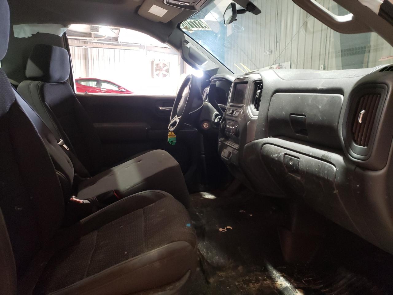 Photo 5 from auction – 2021 CHEVROLET SILVERADO with VIN 3GCNWAEF6MG363704