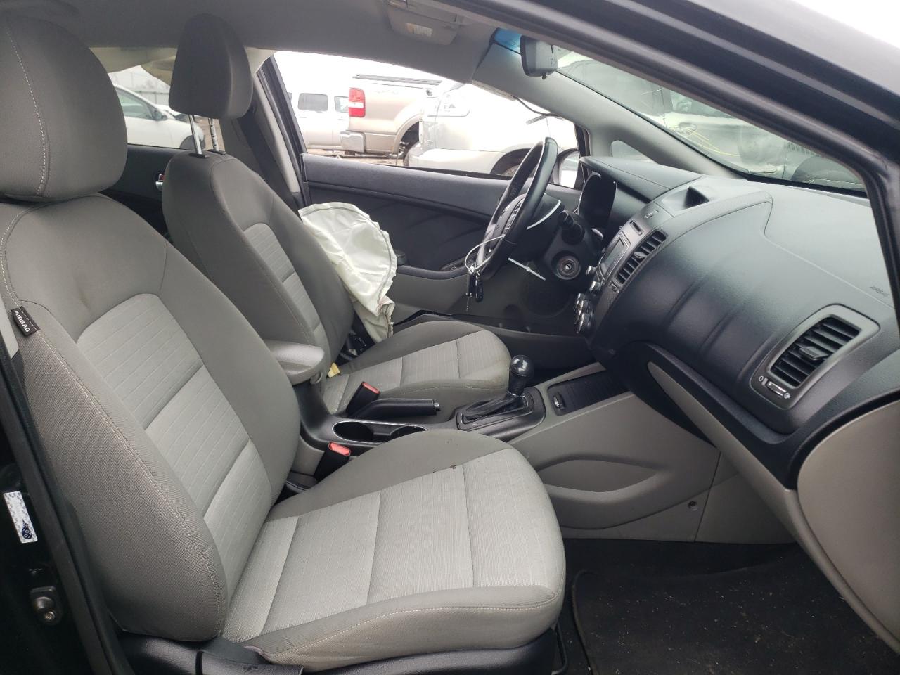 Photo 5 from auction – 2014 KIA FORTE EX with VIN KNAFX4A8XE5072283