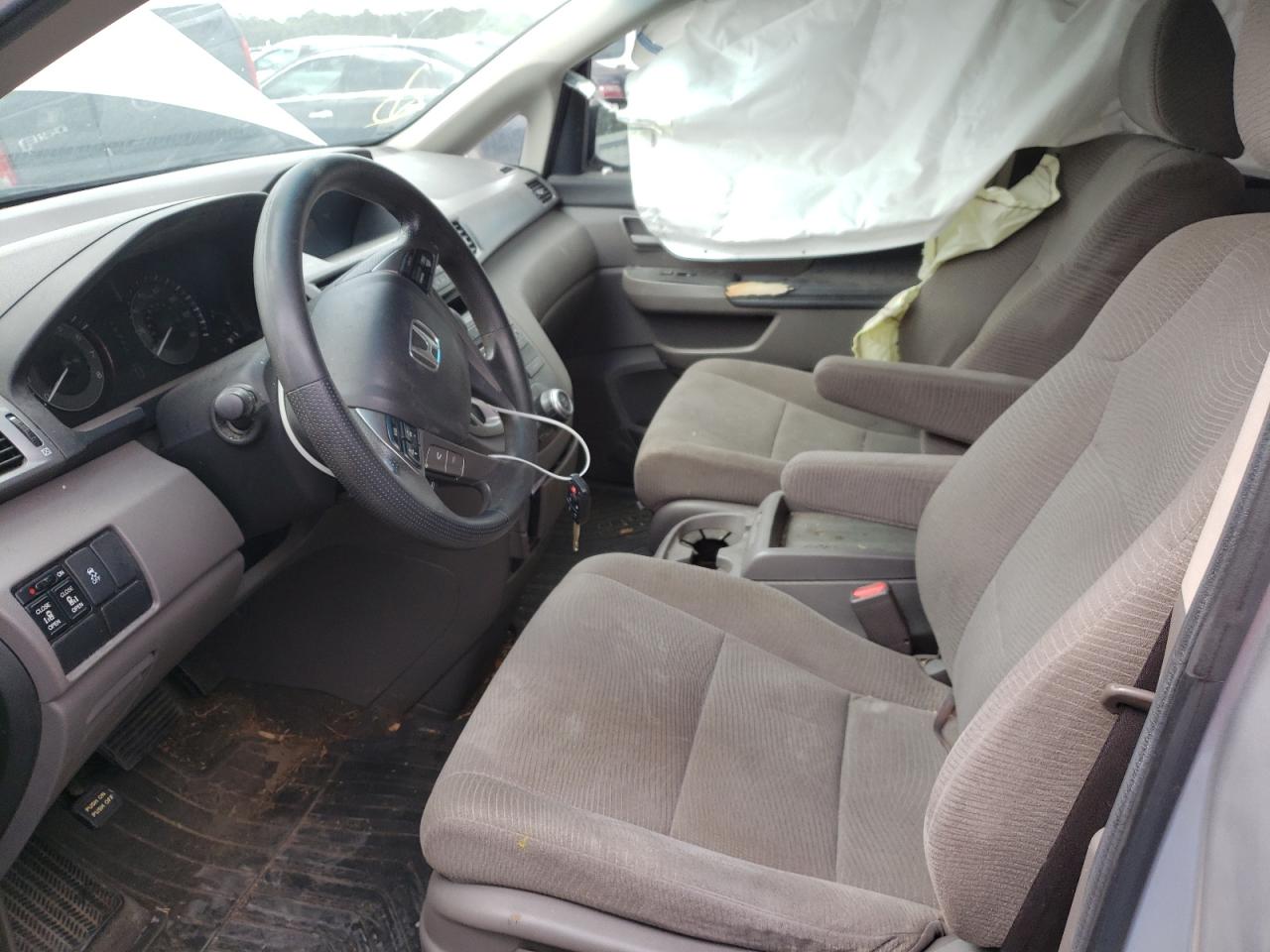 Photo 5 from auction – 2012 HONDA ODYSSEY EX with VIN 5FNRL5H44CB028179
