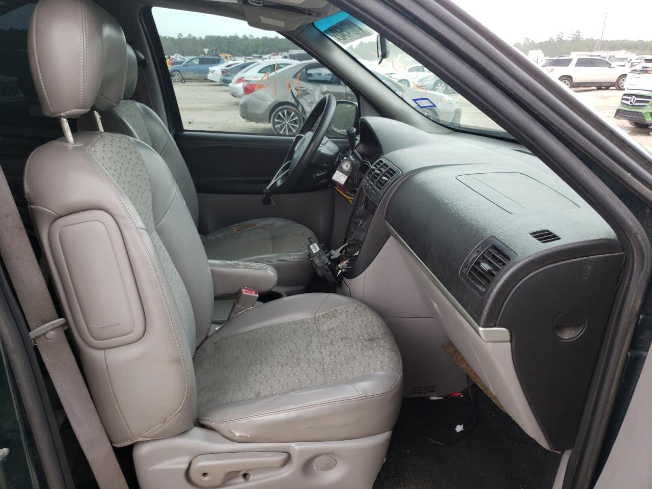 Photo 5 from auction – 2005 CHEVROLET UPLANDER L with VIN 1GNDV23L45D168557