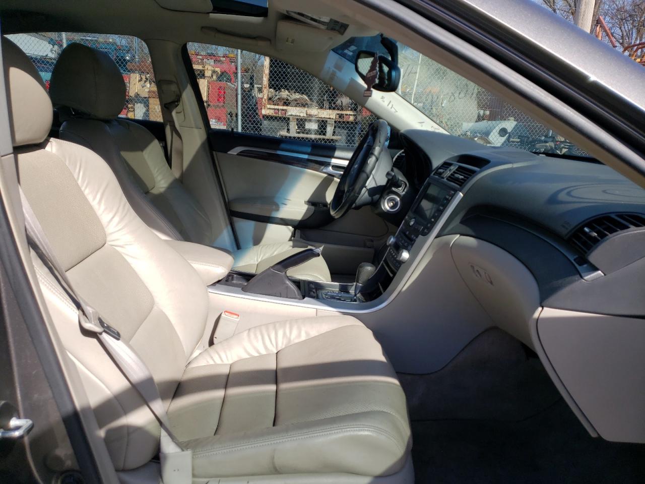 Photo 5 from auction – 2007 ACURA TL with VIN 19UUA66287A037667