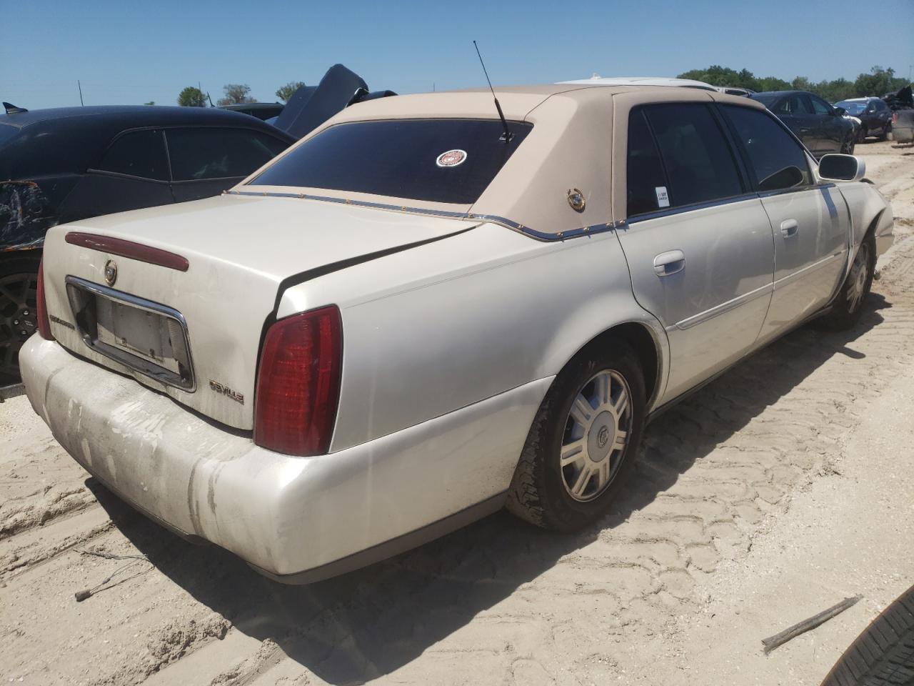 Photo 4 from auction – 2003 CADILLAC DEVILLE with VIN 1G6KD54Y83U213031