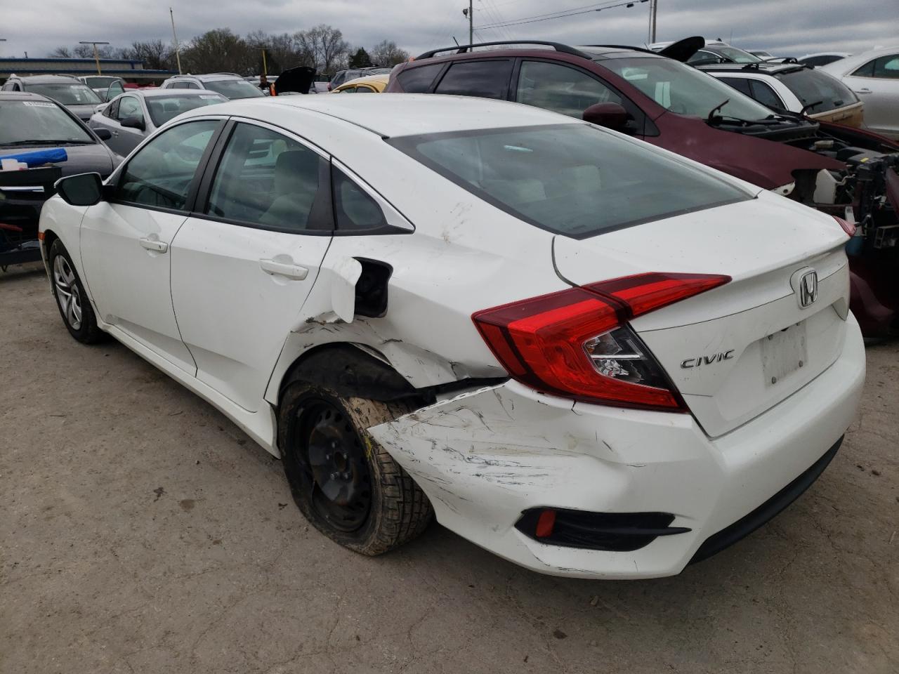 Photo 3 from auction – 2016 HONDA CIVIC LX with VIN 19XFC2F56GE076422