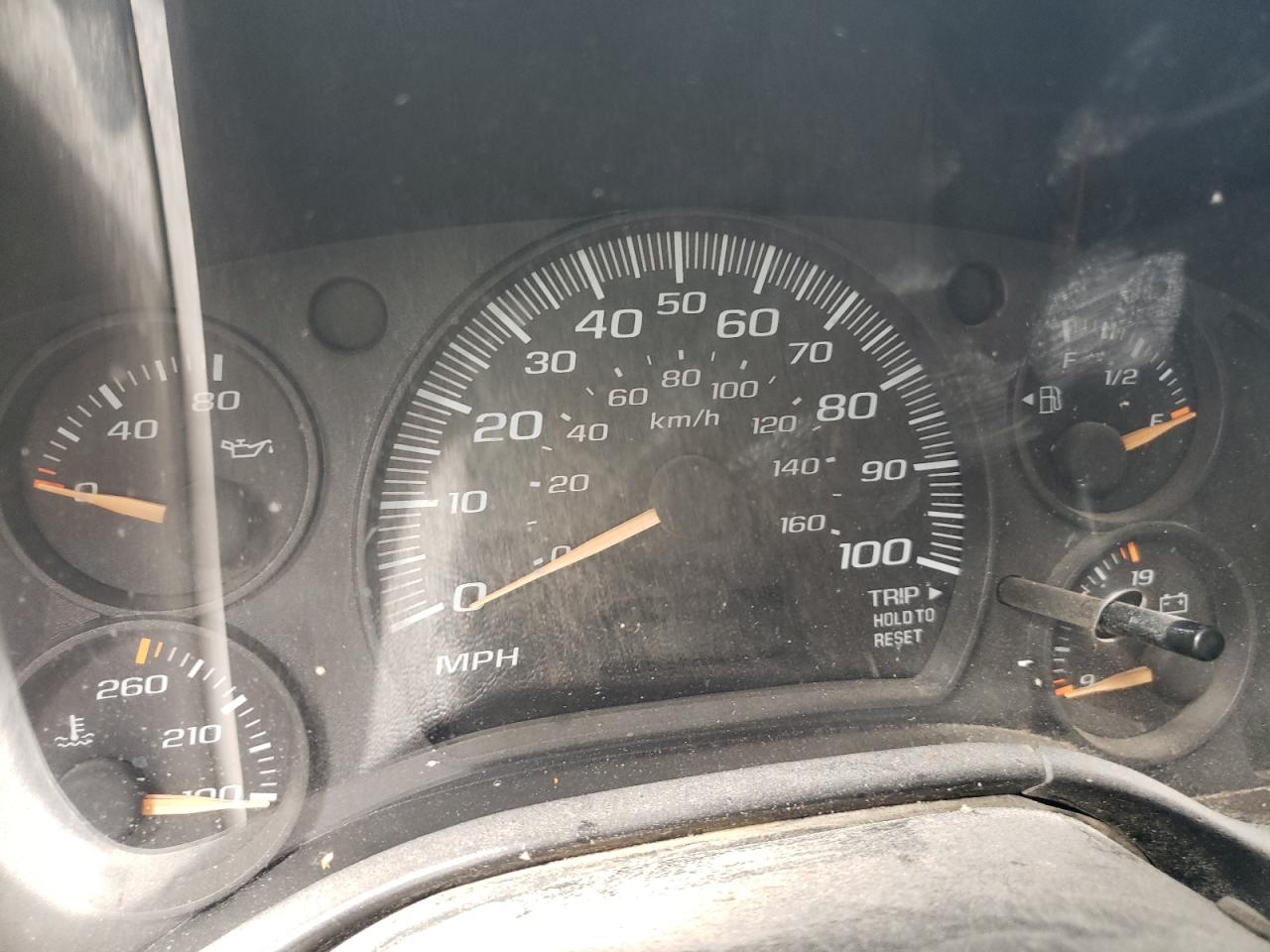 Photo 8 from auction – 2003 CHEVROLET EXPRESS with VIN 1GCHG39U631116971