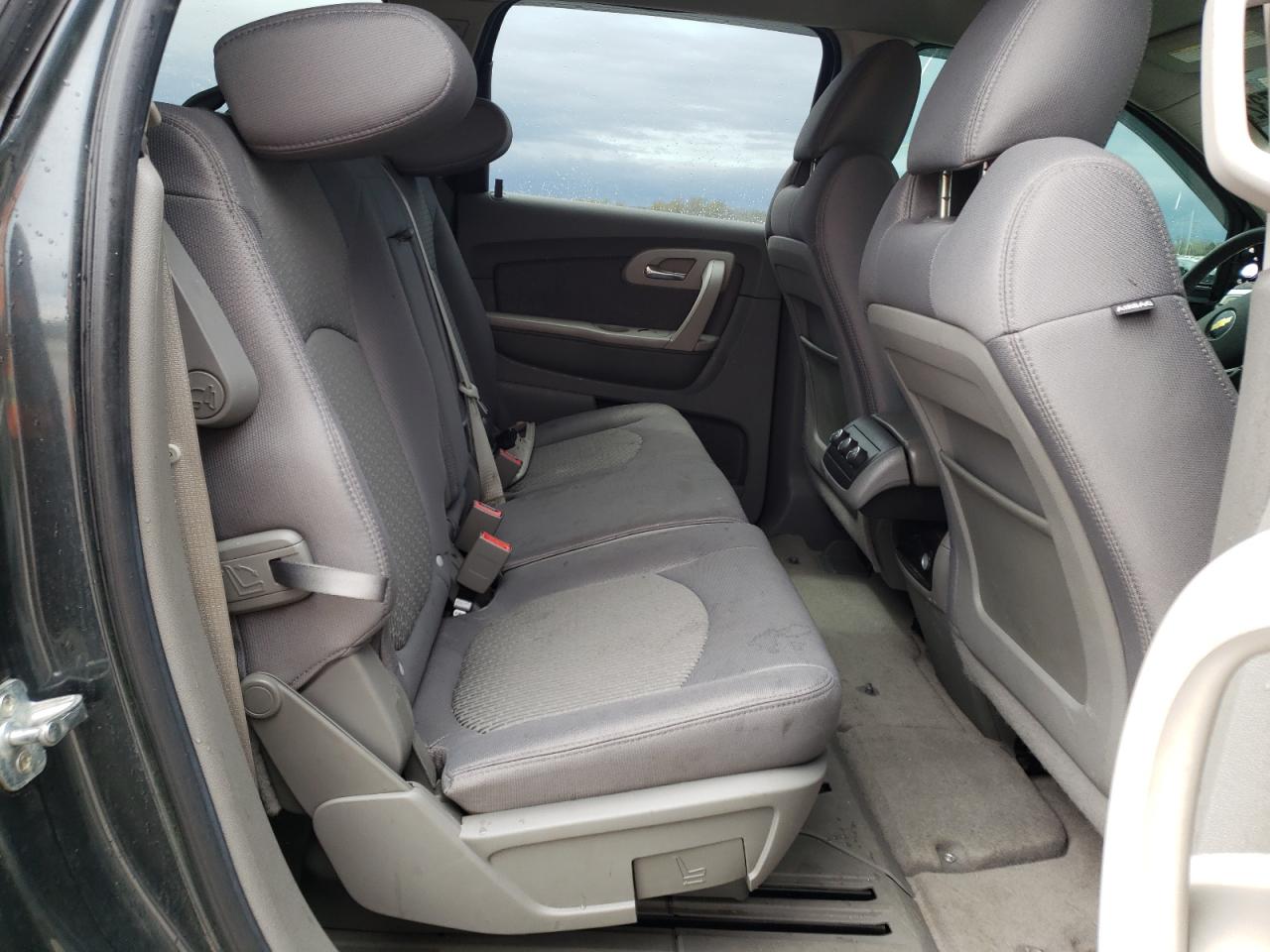 Photo 6 from auction – 2011 CHEVROLET TRAVERSE L with VIN 1GNKRFED9BJ135060