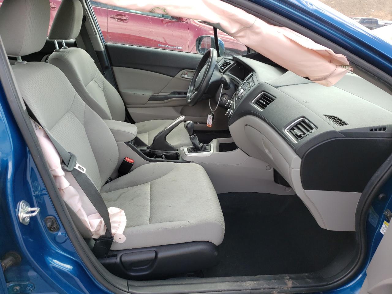 Photo 5 from auction – 2015 HONDA CIVIC LX with VIN 2HGFB2E52FH534157