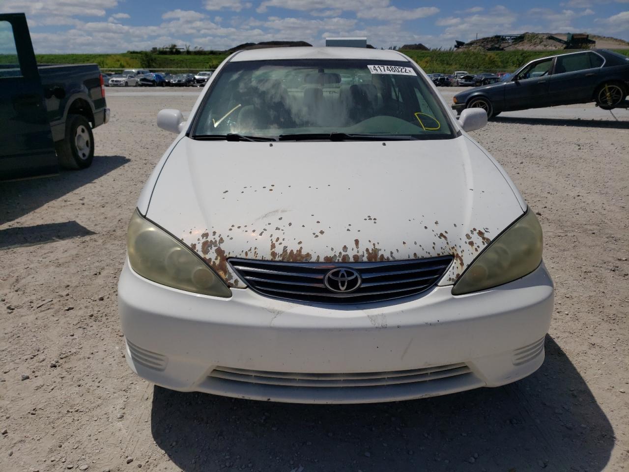 Photo 9 from auction – 2005 TOYOTA CAMRY LE with VIN 4T1BE32K05U424879