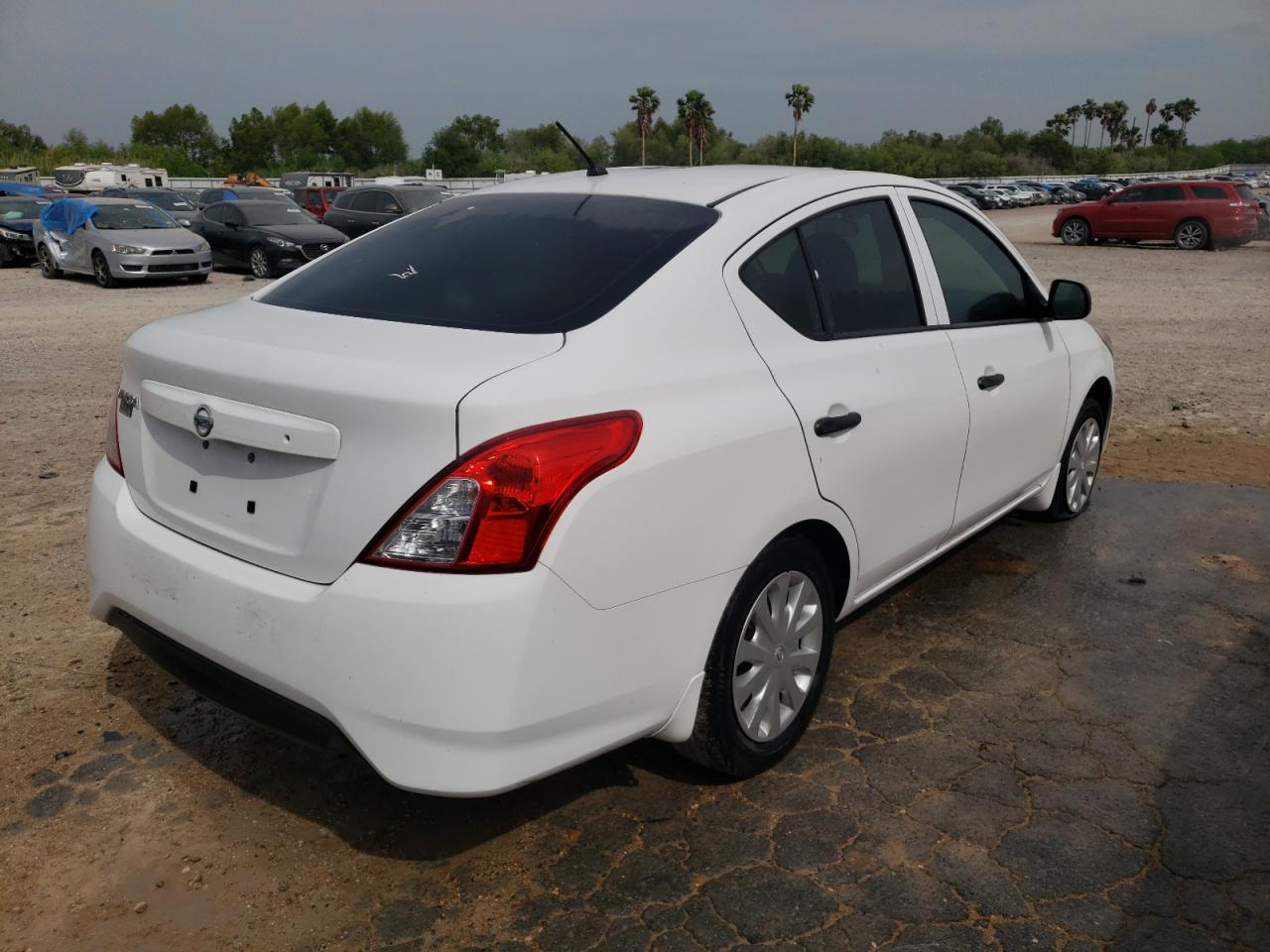 Photo 4 from auction – 2015 NISSAN VERSA S with VIN 3N1CN7AP1FL913691