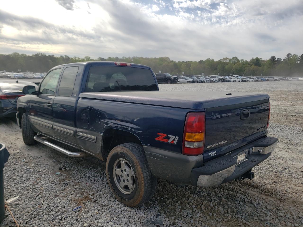 Photo 3 from auction – 2000 CHEVROLET SILVERADO with VIN 2GCEK19T2Y1167978