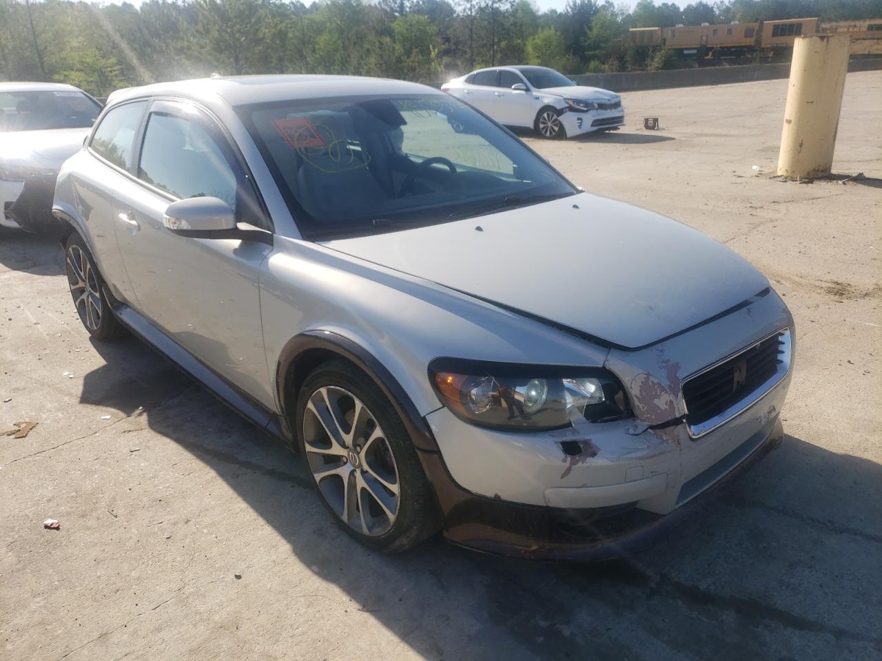 VOLVO C30 T5 2008 with VIN YV1MK672682056444 - Photo from auction