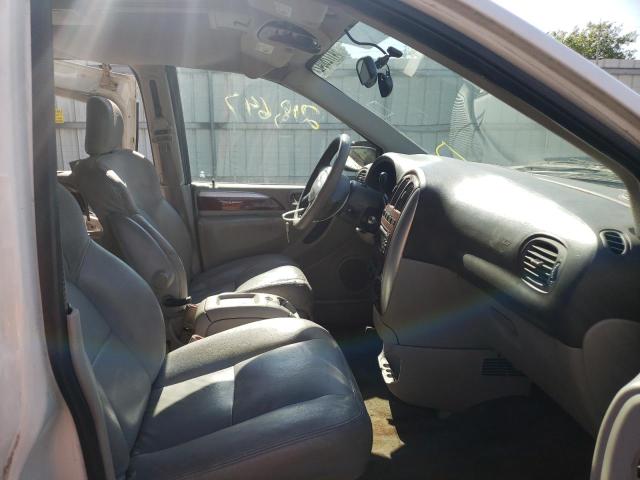 Photo 5 from auction – 2005 CHRYSLER TOWN & COU with VIN 2C8GP64L15R242650