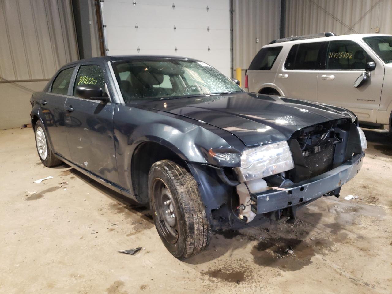 CHRYSLER 300 2007 with VIN 2C3KA43R37H830005 - Photo from auction