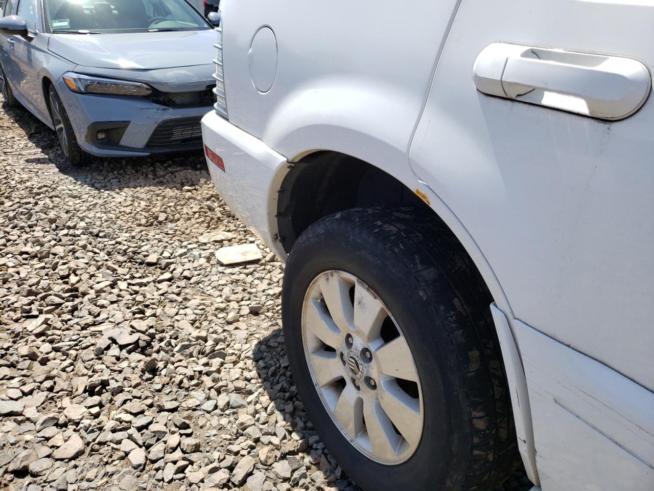 Photo 9 from auction – 2007 MERCURY MOUNTAINEE with VIN 4M2EU47E97UJ09525