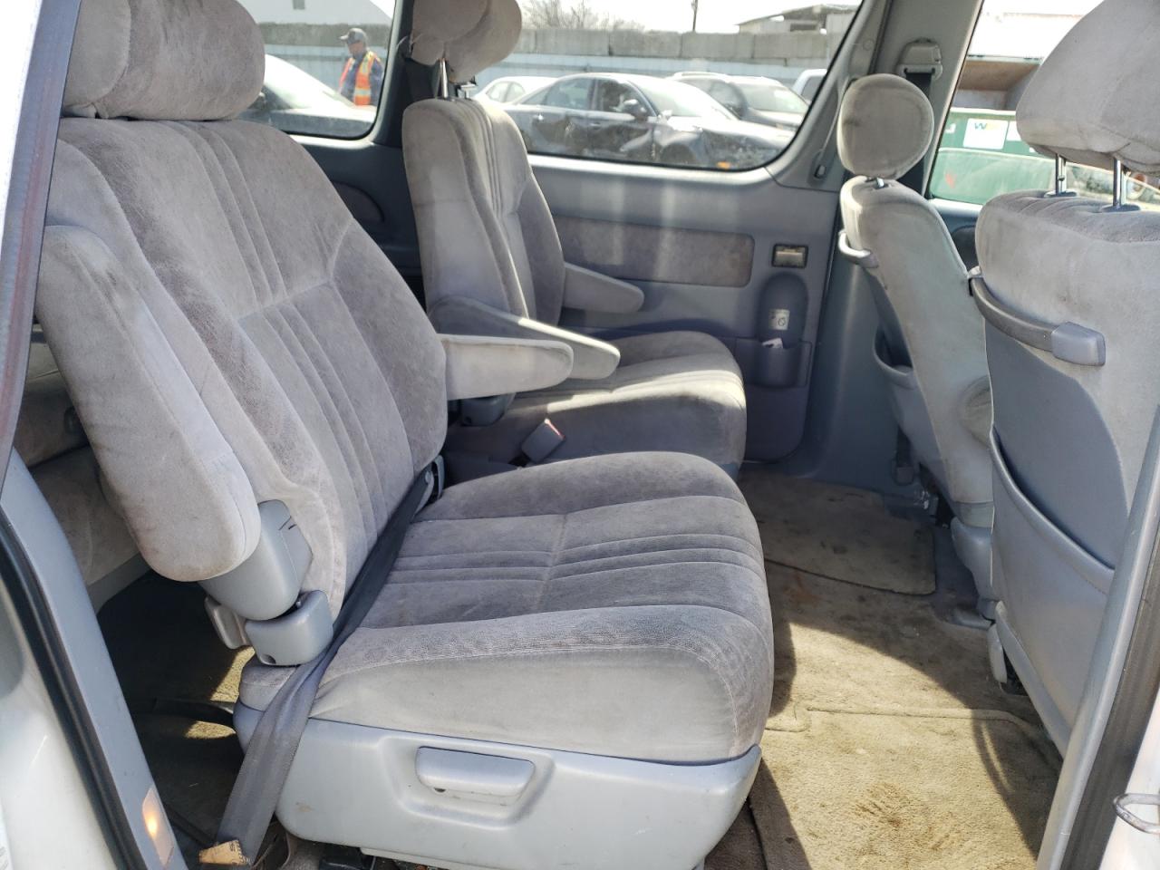 Photo 6 from auction – 2000 TOYOTA SIENNA LE with VIN 4T3ZF13C3YU233606