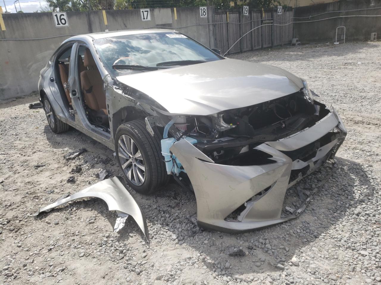 LEXUS ES 350 BAS 2020 with VIN 58ACZ1B13LU059589 - Photo from auction
