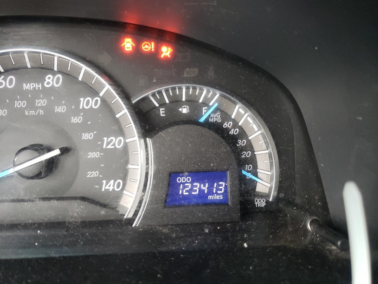 Photo 8 from auction – 2014 TOYOTA CAMRY L with VIN 4T1BF1FK8EU833658