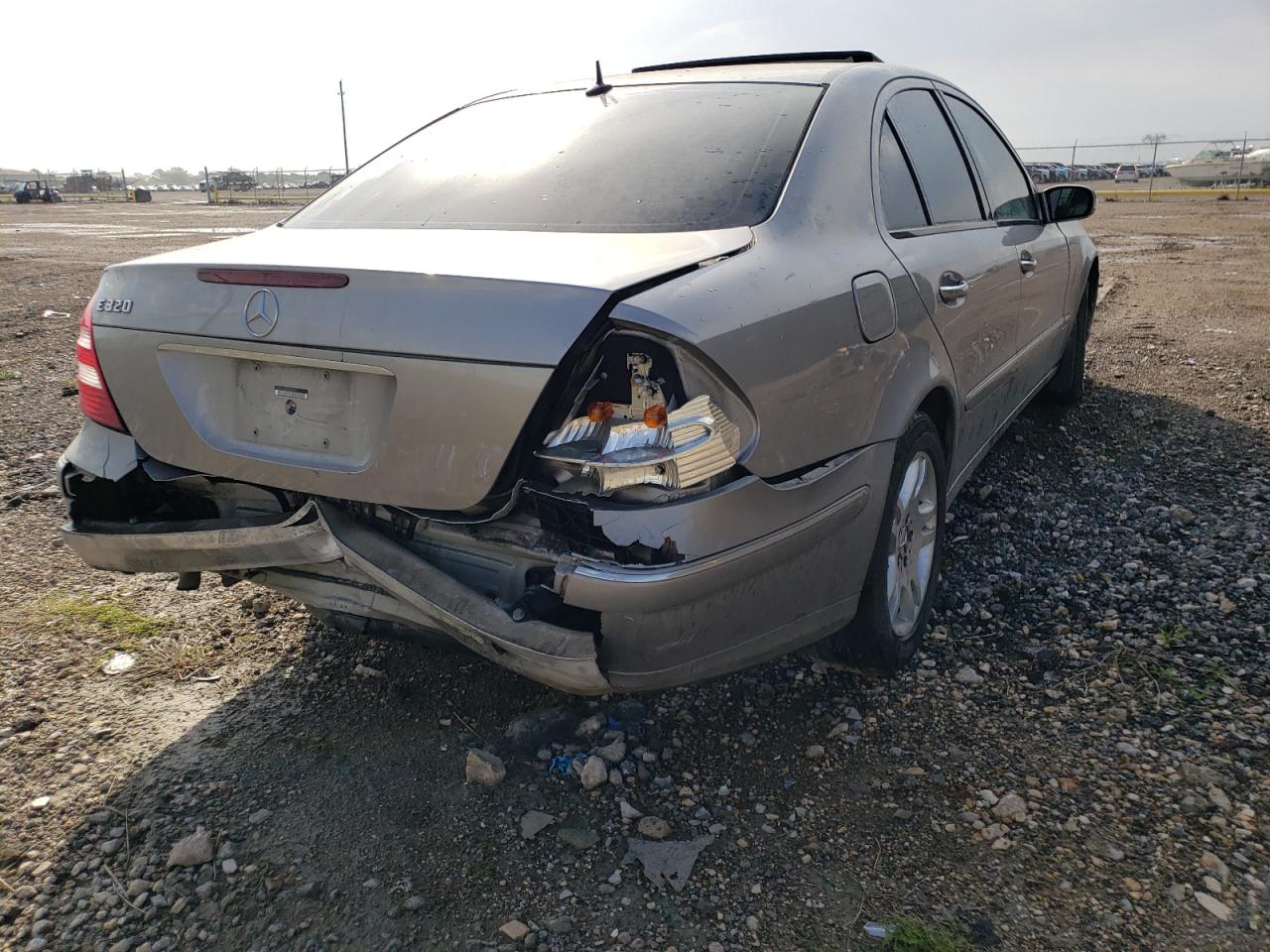 Photo 4 from auction – 2004 MERCEDES-BENZ E 320 with VIN WDBUF65J24A569256