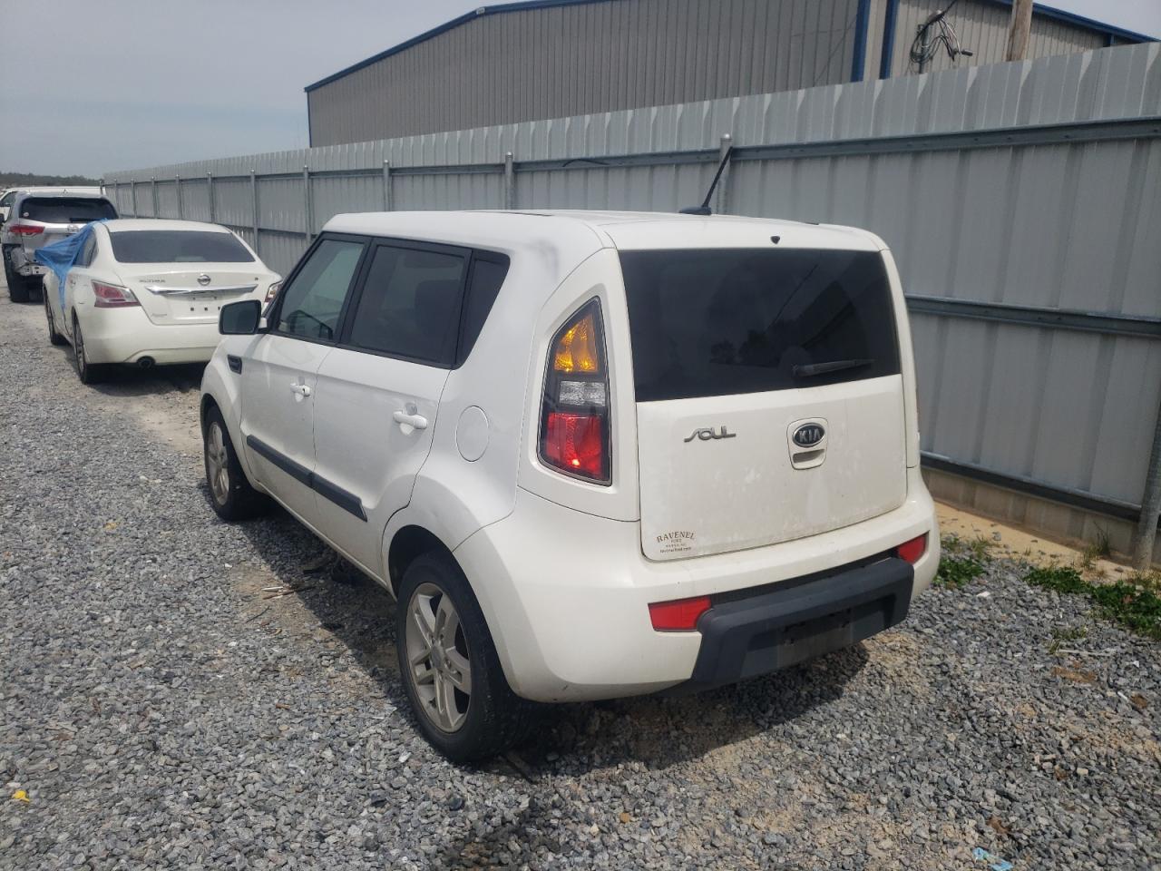 Photo 3 from auction – 2011 KIA SOUL + with VIN KNDJT2A21B7285163