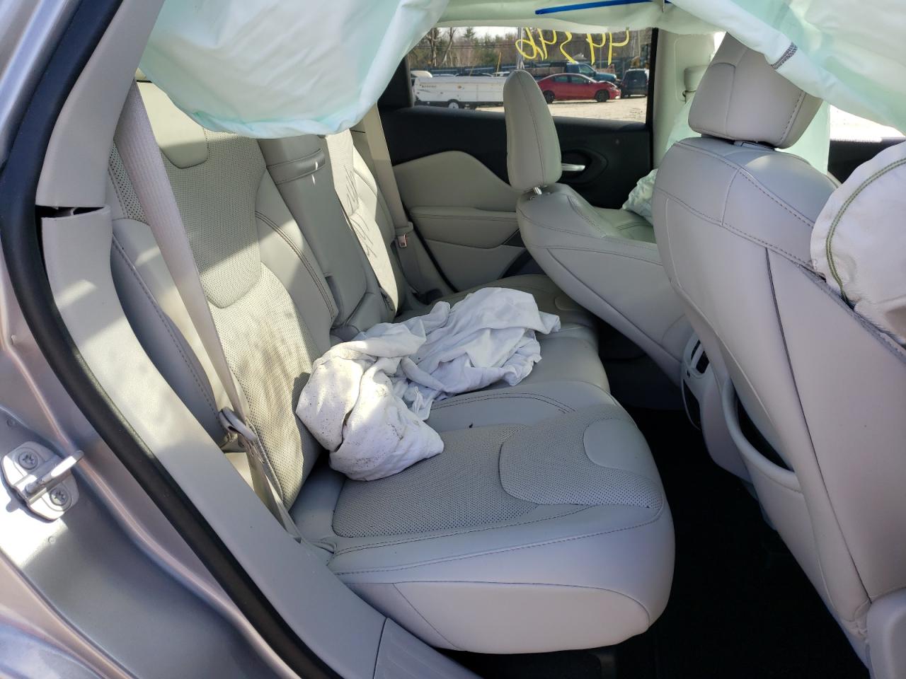 Photo 6 from auction – 2019 JEEP CHEROKEE L with VIN 1C4PJMDN2KD260582