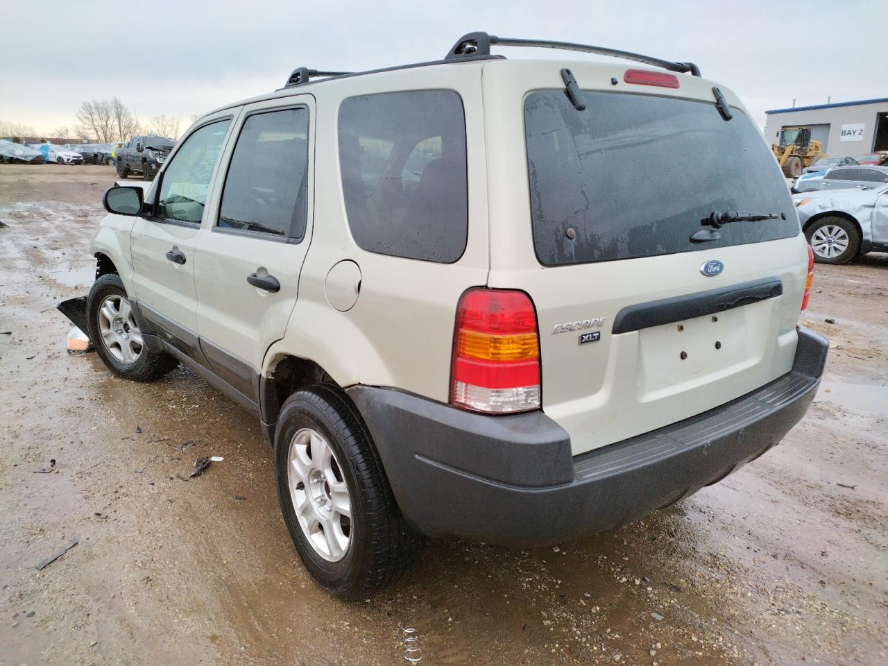 Photo 3 from auction – 2003 FORD ESCAPE XLT with VIN 1FMYU03123KE08791