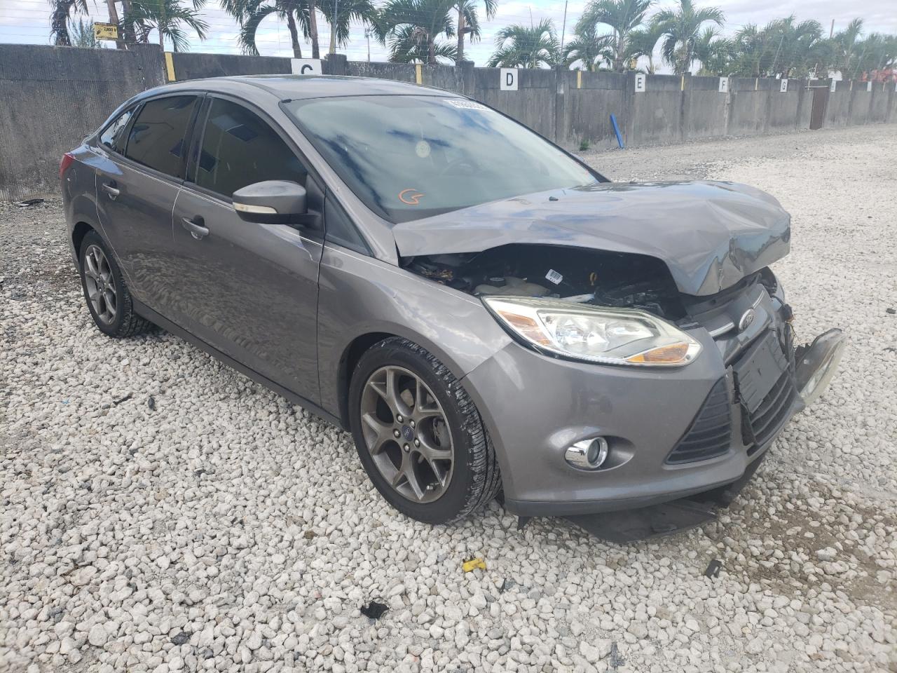 FORD FOCUS SE 2013 with VIN 1FADP3F2XDL291012 - Photo from auction