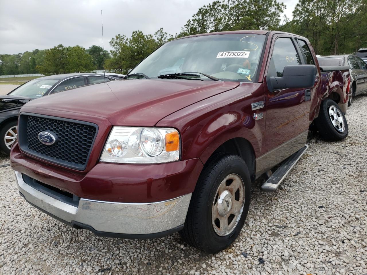 Photo 2 from auction – 2005 FORD F150 with VIN 1FTRX12W35NA58348
