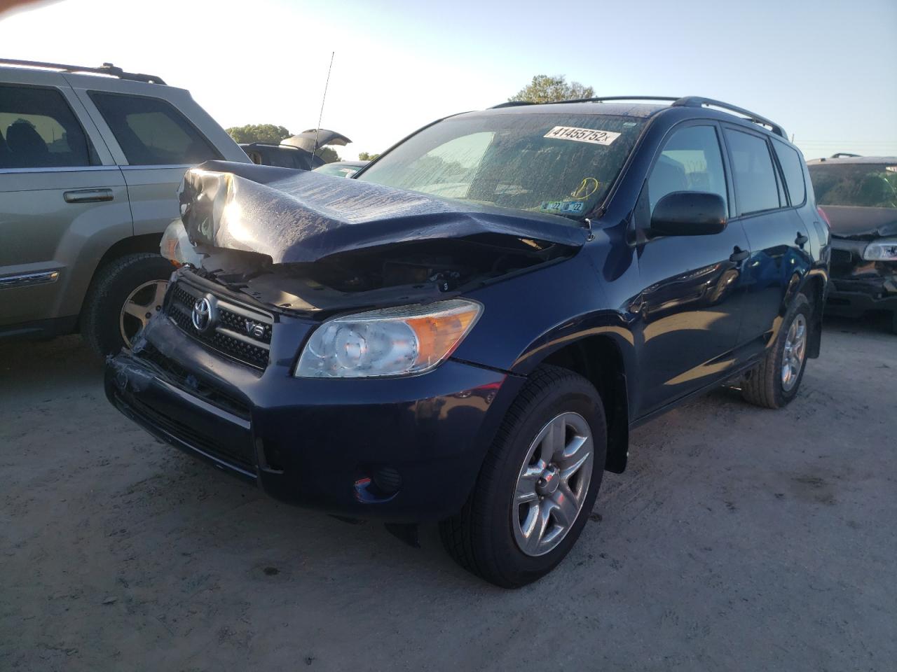 Photo 2 from auction – 2007 TOYOTA RAV4 with VIN JTMBK33V575031303