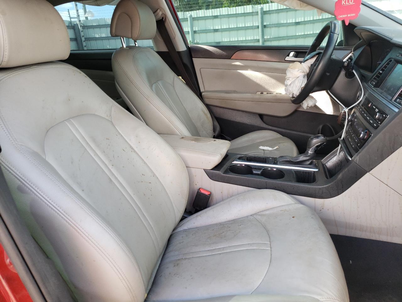 Photo 5 from auction – 2016 HYUNDAI SONATA SPO with VIN 5NPE34AF1GH331500