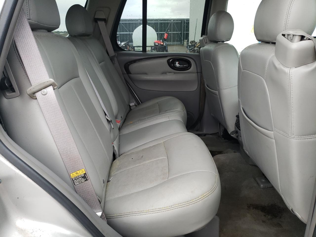 Photo 6 from auction – 2005 BUICK RAINIER CX with VIN 5GAET13M052193314
