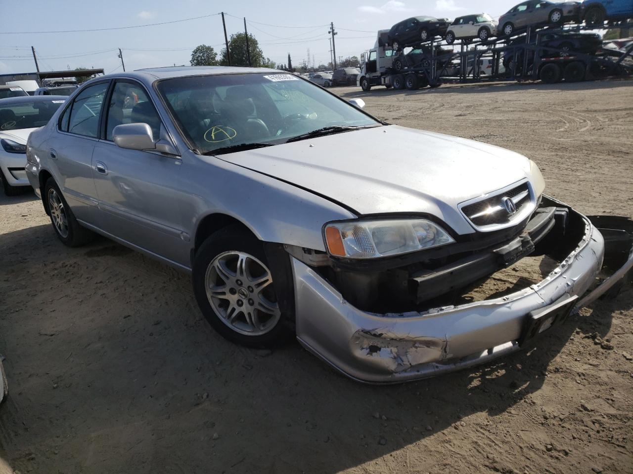 ACURA 3.2TL 2001 with VIN 19UUA566X1A025721 - Photo from auction