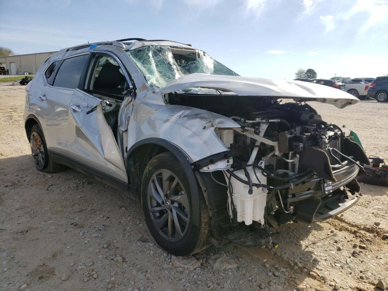 NISSAN ROGUE S 2016 with VIN 5N1AT2MT2GC897239 - Photo from auction
