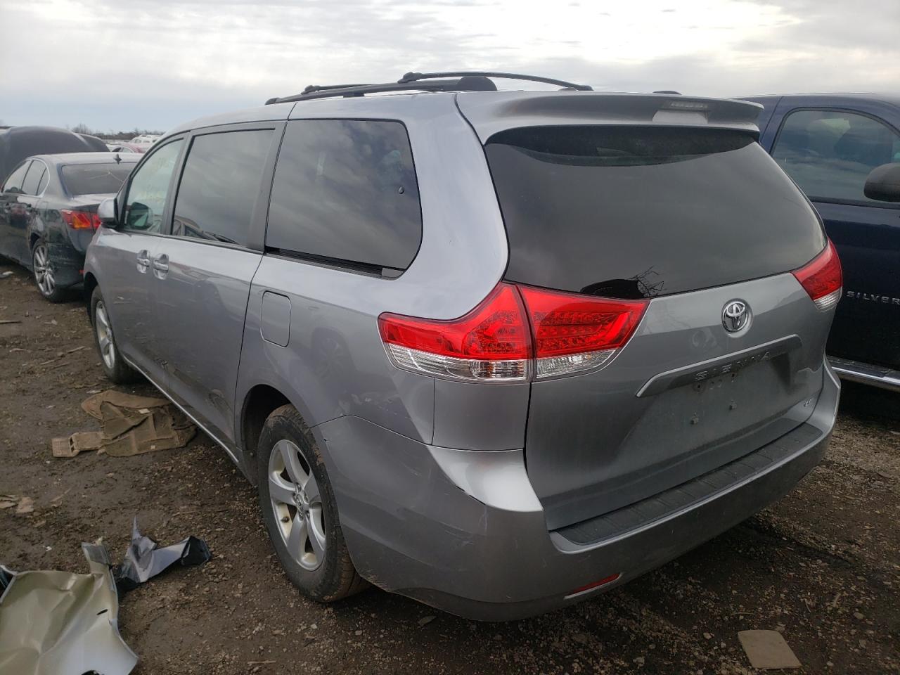 Photo 3 from auction – 2012 TOYOTA SIENNA BAS with VIN 5TDKA3DC2CS014379